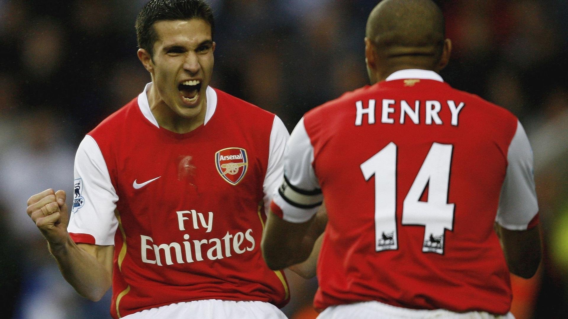 UFC中国新星遭遇职业首败：荣耀的背后藏着怎样的坚持与成长